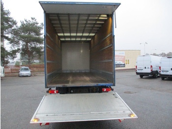 Box truck Iveco 120E25 mit LBW Iveco 120E25 mit LBW: picture 4 Box truck Iveco 120E25 mit LBW Iveco 120E25 mit LBW: picture 4