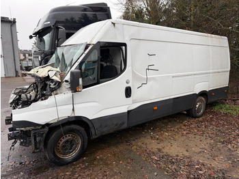 Panel van Iveco Daily 35S16 maxi Damaged: picture 4 Panel van Iveco Daily 35S16 maxi Damaged: picture 4