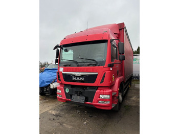 Curtainsider truck MAN TGM 18.340