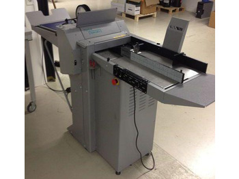 Folding machine