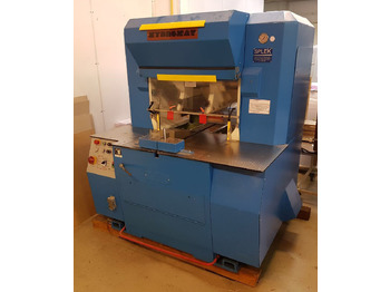 Paper cutting machine