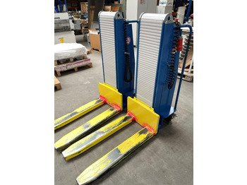 Two electric pallet lifters Butler 1200 on lease two electric pallet lifters Butler 1200: picture 1