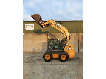 Skid steer loader CASE