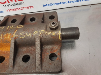 Front axle Case 1255xl, Apl3052 Front Axle Bearing Carrier 3229190r1, 1532872c2, 1532873c1: picture 5