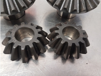 Front axle Case Maxxum 145, Tm, Ts, T6, T7, Front Axle Differential Gear 47134168, 87325604: picture 3