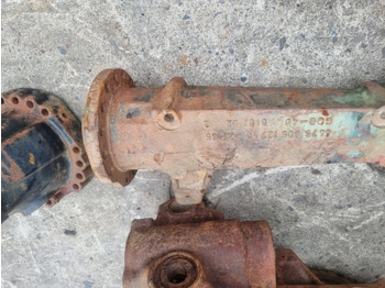 Front axle John Deere 6100, 6300, 6400 Apl 2025 Front Axle Housing Lhs 4475405127, Al70417: picture 2