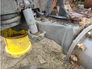Front axle VALTRA