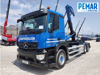 Container transporter/ Swap body truck MERCEDES-BENZ Antos 2546