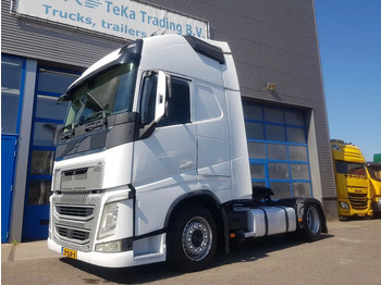Tractor unit VOLVO FH 420