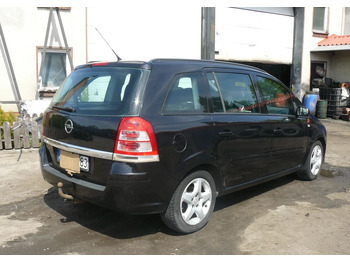 SUV Opel Zafira 1.9 CDTI Cosmo: picture 4