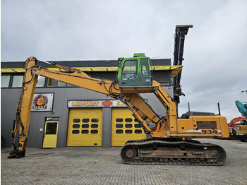 Crawler excavator LIEBHERR R 934