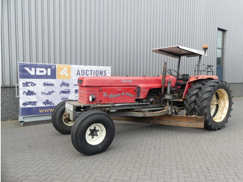 Farm tractor RENAULT