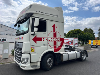 Tractor unit DAF XF 530