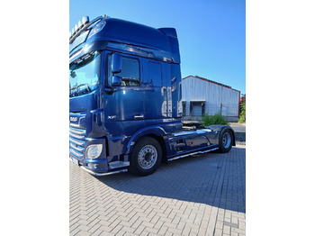 Tractor unit DAF XF 530
