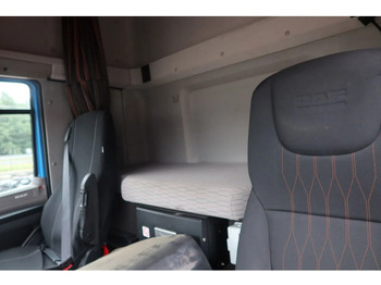 Box truck DAF CF 410 Bakwagen + Onderschuif klep: picture 5