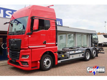 Container transporter/ Swap body truck MAN TGX 26.510