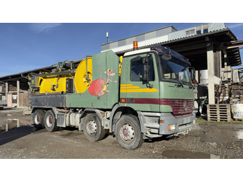 Truck MERCEDES-BENZ Actros 3243