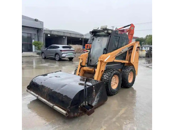Skid steer loader CASE