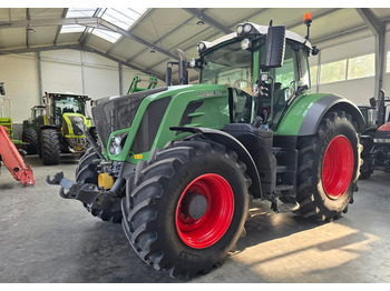 Farm tractor FENDT 828 Vario