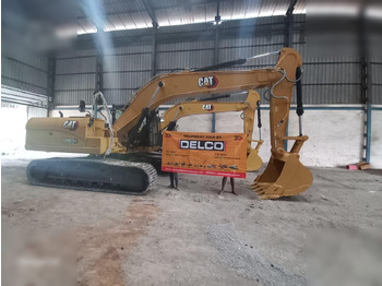 Crawler excavator CATERPILLAR 320D3