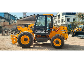 Telescopic handler JCB