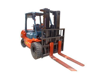Diesel forklift TOYOTA
