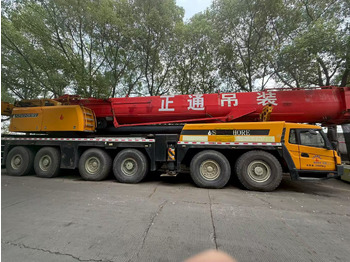Mobile crane SANY