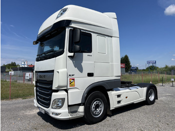 Tractor unit DAF XF 530