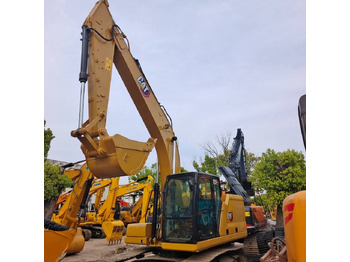 Crawler excavator CAT 320 GC: picture 2