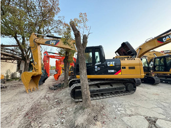 Crawler excavator CAT 320D2L: picture 2