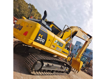 Crawler excavator KOMATSU PC200-8