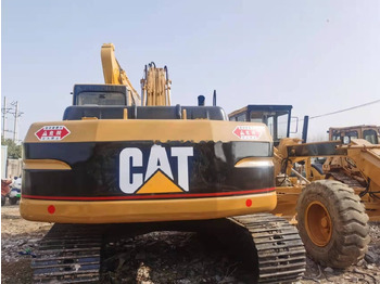 Crawler excavator Caterpillar 320B: picture 4