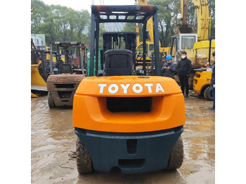 Diesel forklift TOYOTA FD50: picture 5 Diesel forklift TOYOTA FD50: picture 5