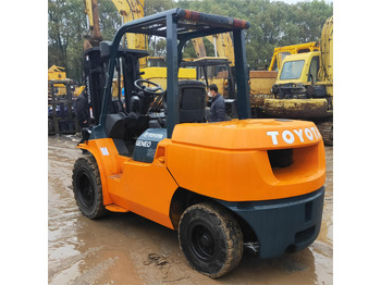 Diesel forklift TOYOTA FD50: picture 4 Diesel forklift TOYOTA FD50: picture 4