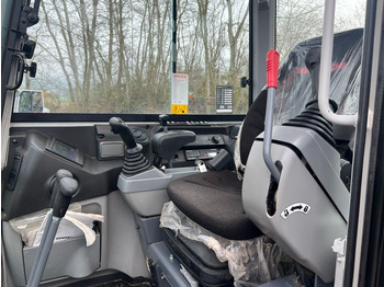 Mini excavator Takeuchi TB 230 V 4 Vollaustattung: picture 2