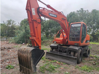 Wheel excavator DOOSAN DH150W-7: picture 2