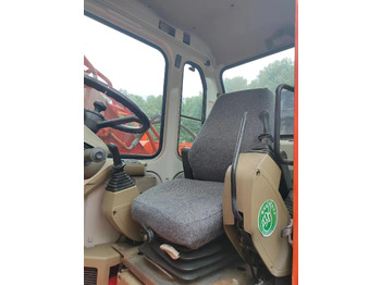 Wheel excavator DOOSAN DH150W-7: picture 4