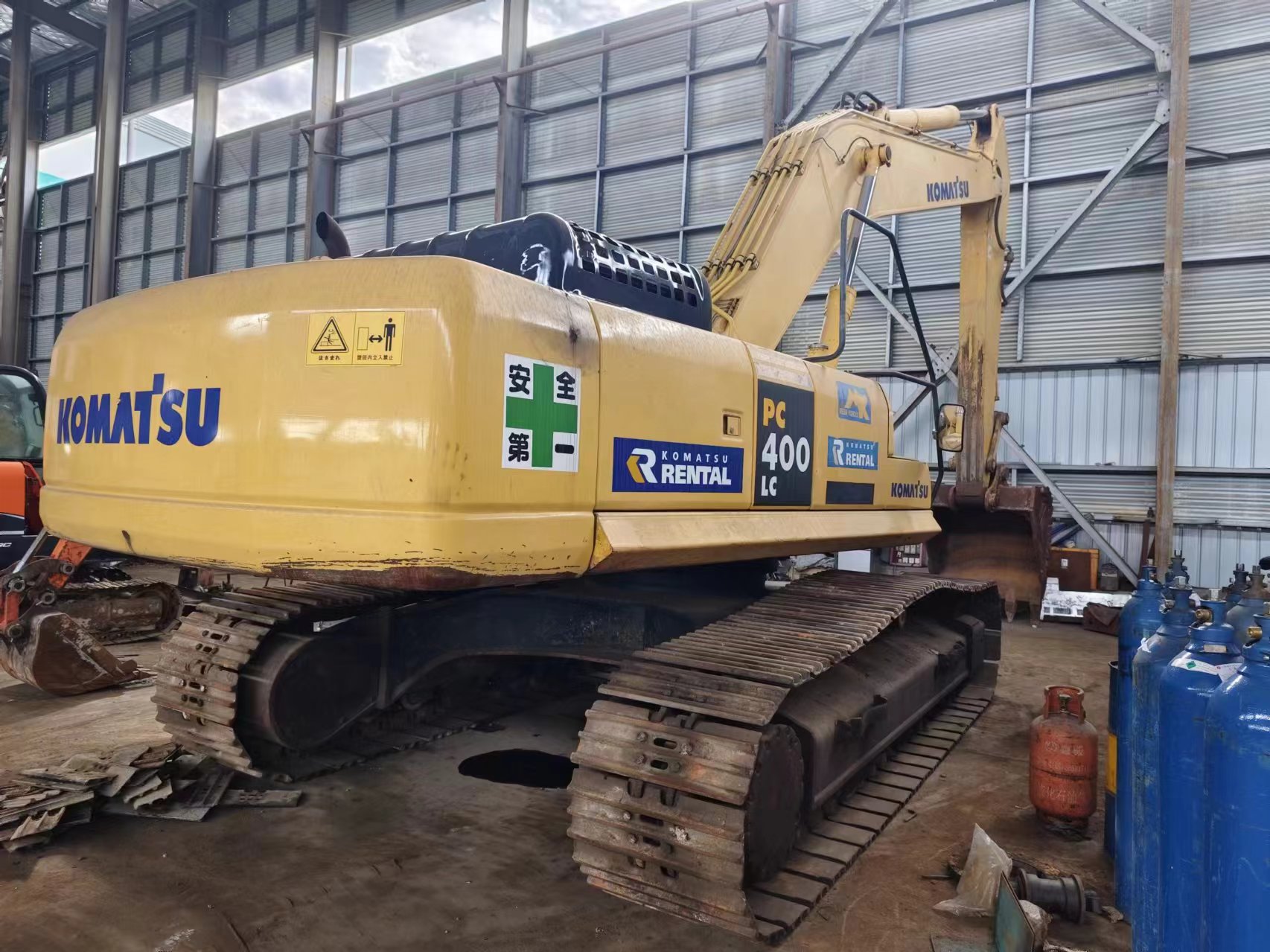 Crawler excavator KOMATSU PC400-7