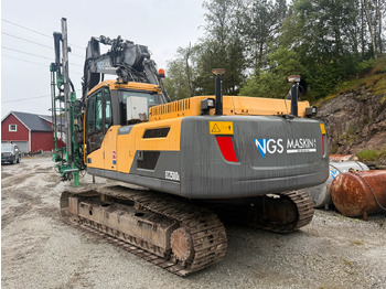 Crawler excavator Volvo EC250DL med Montabert tårn: picture 4