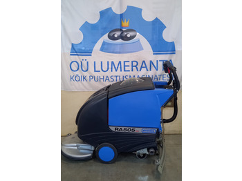 Scrubber dryer