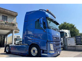 Tractor unit VOLVO FH 500