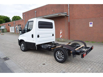 Iveco Daily 35 S21 3,0 Automatik Luftfederung Tempomat on lease Iveco Daily 35 S21 3,0 Automatik Luftfederung Tempomat: picture 4