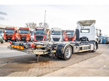 Container transporter/ Swap body truck Renault D19 280 DXI+DHOLLANDIA: picture 4