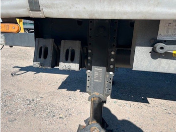 Curtainsider truck Orten AG 18   Liftachse   Staplerhalterung: picture 5