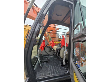 Crawler excavator Hitachi ZX 135 US: picture 4