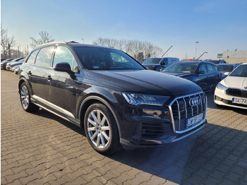 SUV AUDI