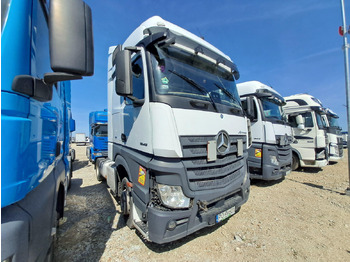 Tractor unit