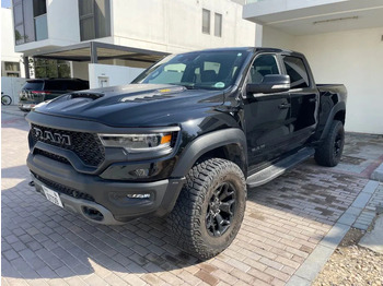 Pickup truck DODGE