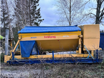 Attachment for Construction machinery 2011 FALKÖPING C5 SANDSPREDER 5.0 M³ MED VÆSKETANK: picture 2 Attachment for Construction machinery 2011 FALKÖPING C5 SANDSPREDER 5.0 M³ MED VÆSKETANK: picture 2