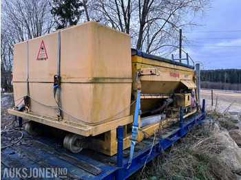 Attachment for Construction machinery 2011 FALKÖPING C5 SANDSPREDER 5.0 M³ MED VÆSKETANK: picture 5 Attachment for Construction machinery 2011 FALKÖPING C5 SANDSPREDER 5.0 M³ MED VÆSKETANK: picture 5